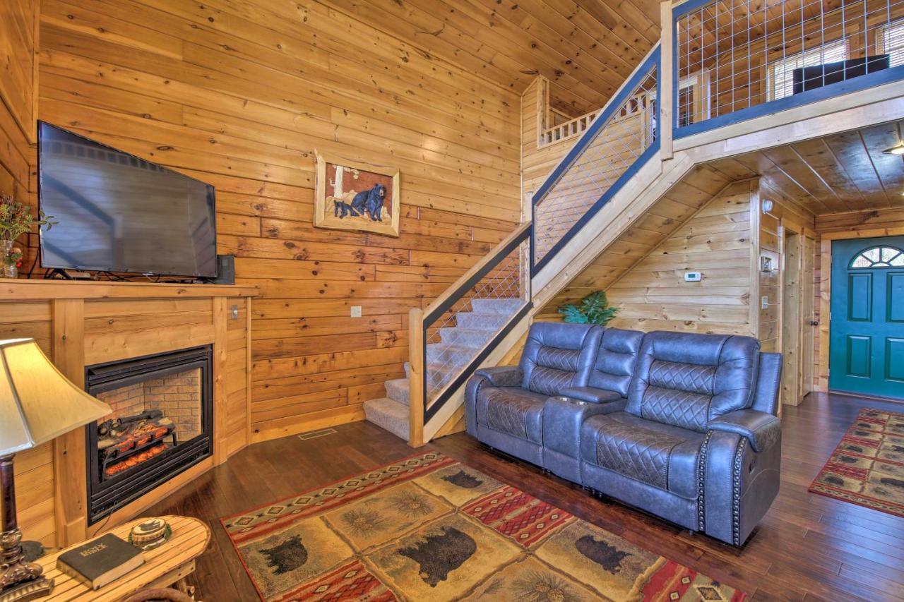 Gatlinburg Cabin With Pool Table And Hot Tub! 外观 照片