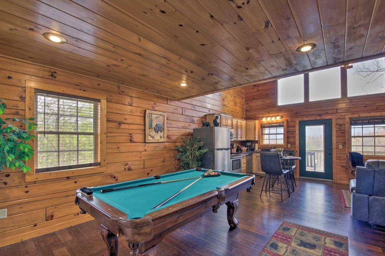 Gatlinburg Cabin With Pool Table And Hot Tub! 外观 照片