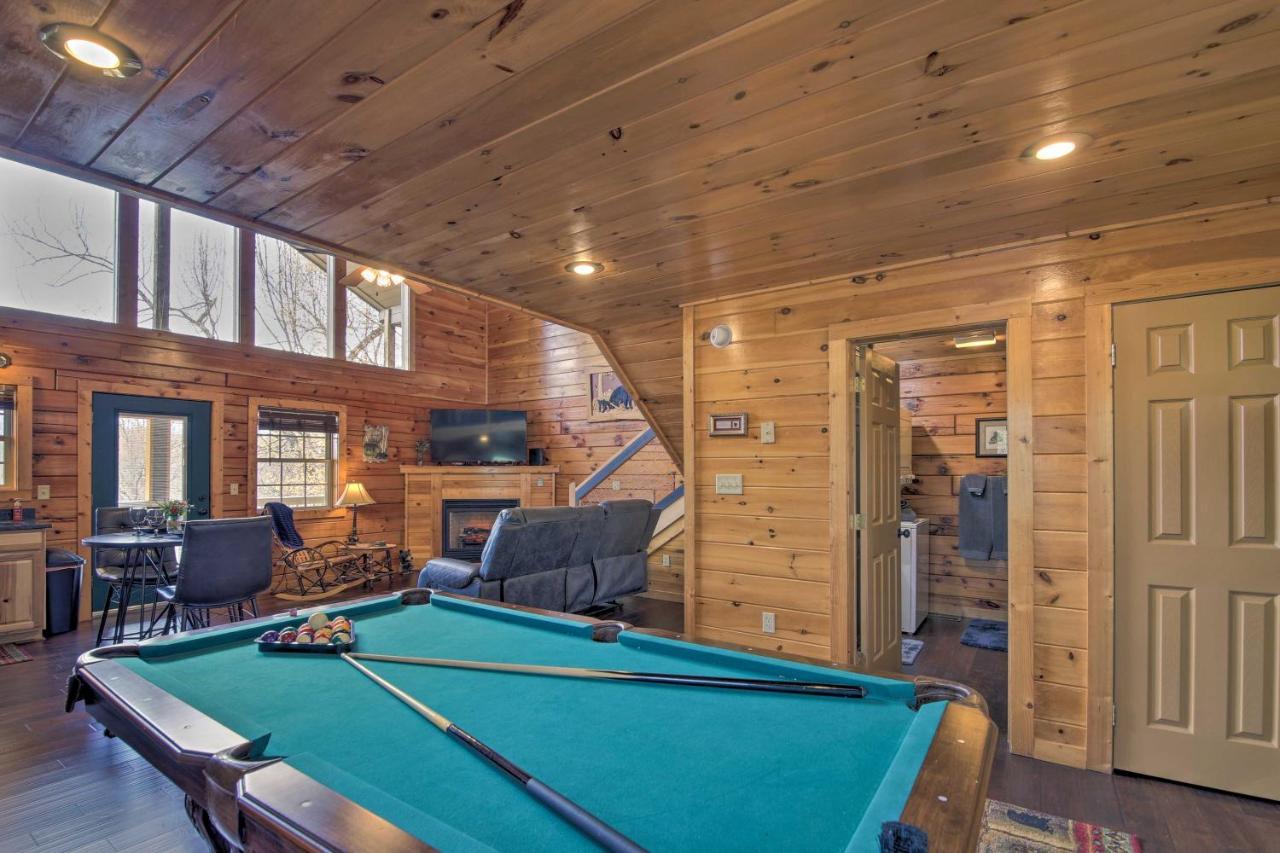 Gatlinburg Cabin With Pool Table And Hot Tub! 外观 照片