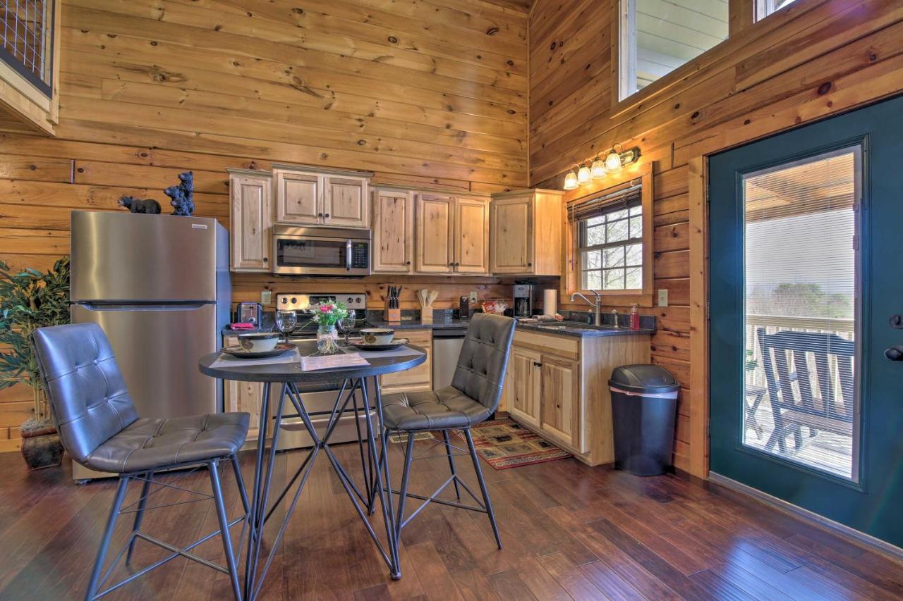 Gatlinburg Cabin With Pool Table And Hot Tub! 外观 照片