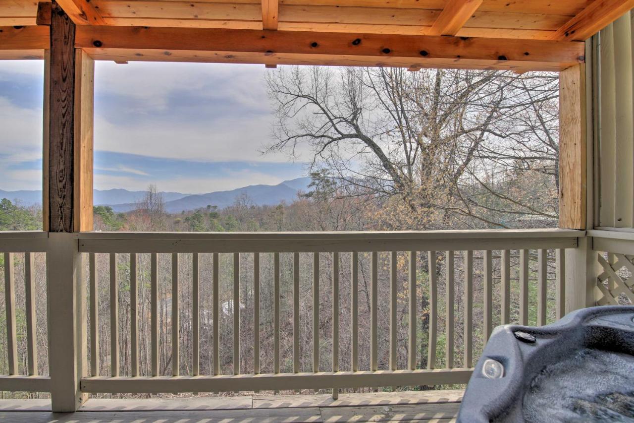 Gatlinburg Cabin With Pool Table And Hot Tub! 外观 照片