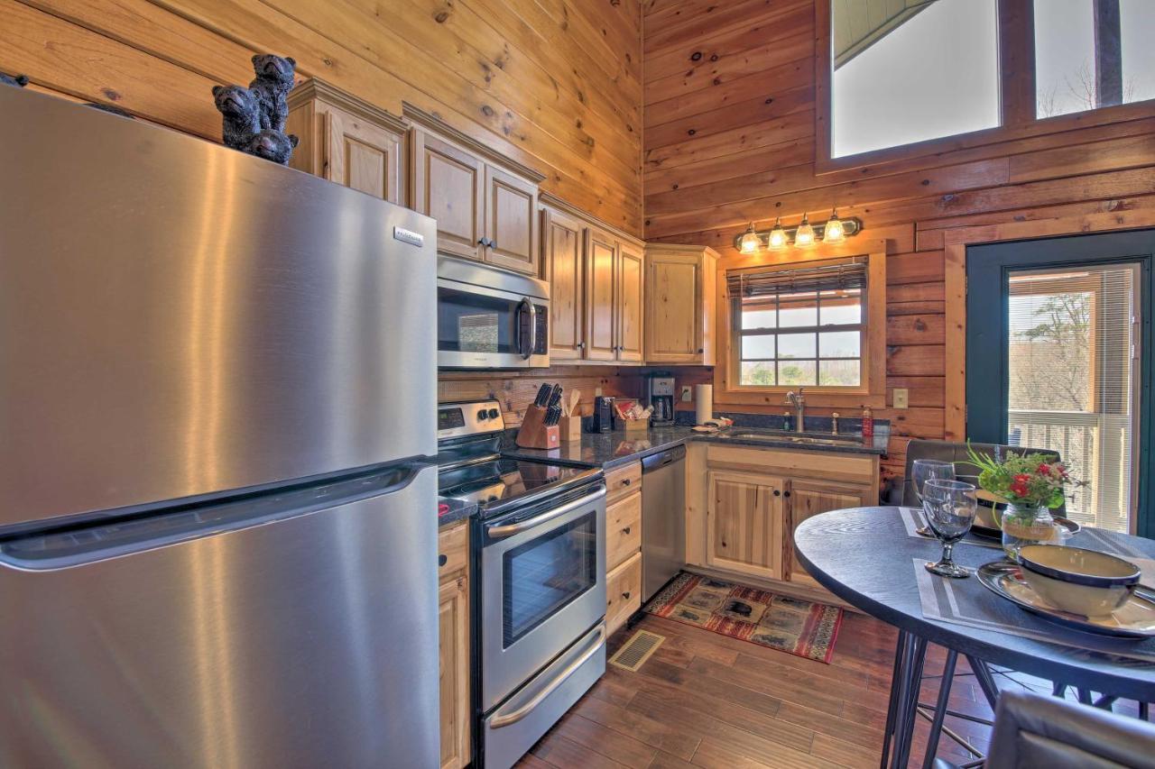 Gatlinburg Cabin With Pool Table And Hot Tub! 外观 照片